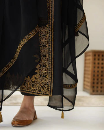 Black Muse | 3-Piece Stitched